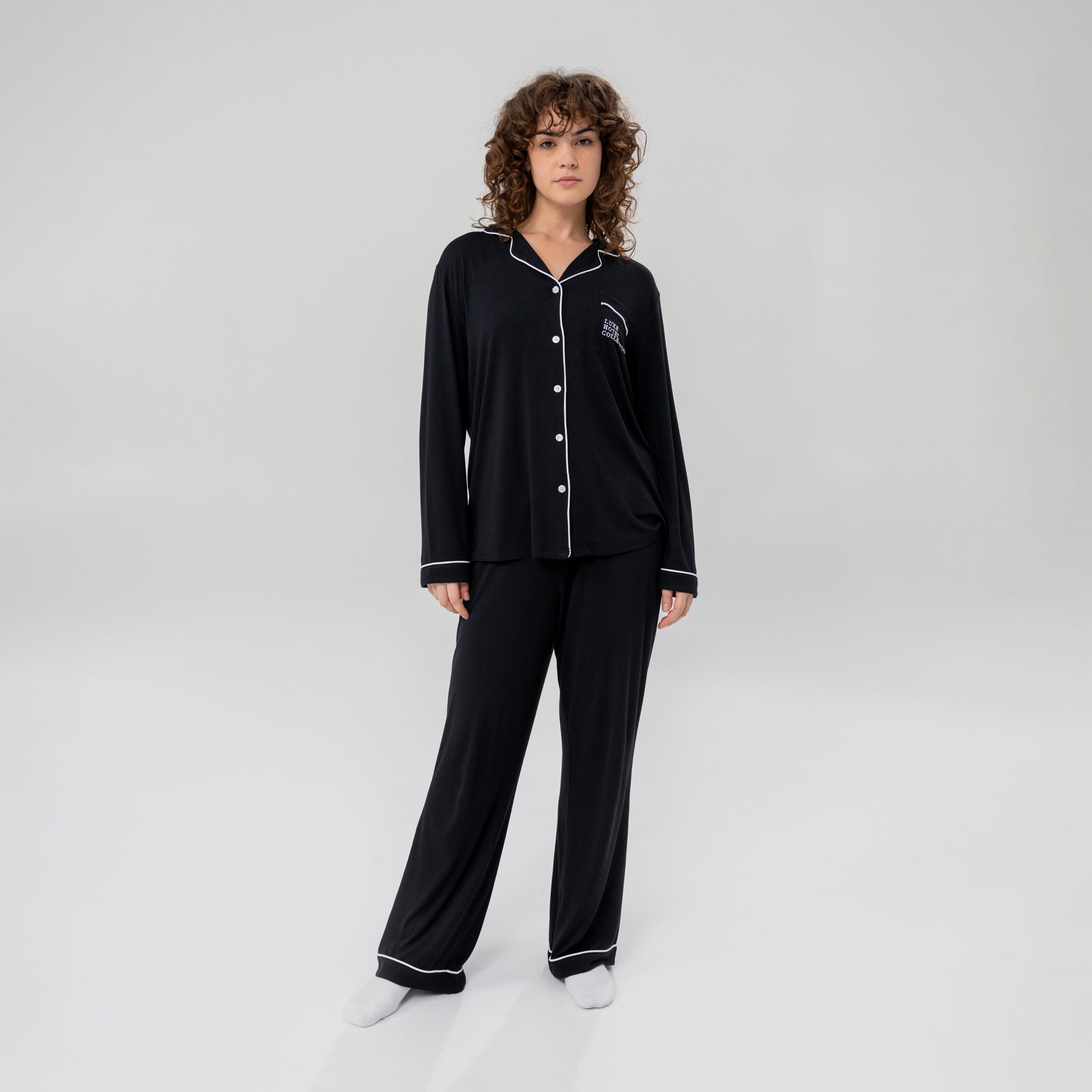 bamboe-pyjama-191eyw-1.jpg Luxe bamboe lange pyjamaset voor dames - Afbeelding 1