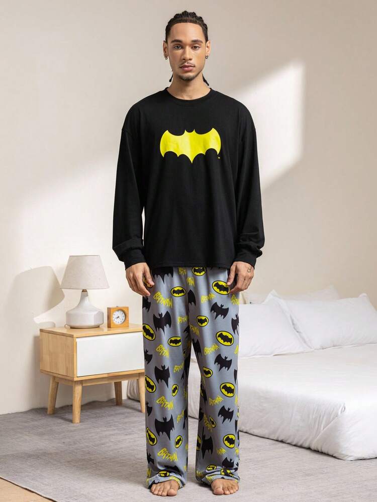batman-pyjama-923sib-1.jpg BATMAN X SHEIN Heren pyjamaset met lange mouwen en vleermuismouwen, losse pasvorm, lente/herfst, winterkleding | SHEIN Nederland - Afbeelding 1