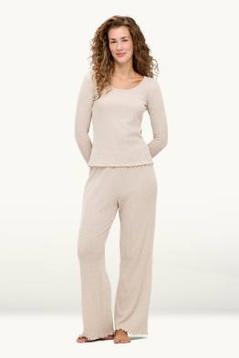 c-en-a-pyjama-767yxn-1.jpg Pyjama's voor dames van topkwaliteit | C&A - Afbeelding 1