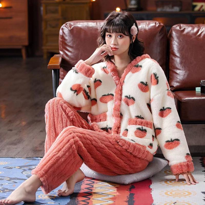 cute-pyjama-371jbd-1.jpg Flanel Fluwelen Pyjama Dames Herfst en Winter Koreaanse Kawaii Zoete Dikker Warme Zachte V hals Trui Lange Mouw Tweedelige Thuiskleding - Afbeelding 1