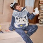 Nightgown,Winter Women Warm Pajama Set Hooded Sleepwear Thick Coral Fleece Cute Oversized Home Clothes : Amazon.nl: Fashion
