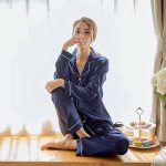Dames Pyjama Casual Pyjama Dames Zijden Satijnen Mode Pyjama Set Lange Mouw Slaap Tweedelig Groot Formaat Eenvoudige Pure Kleur Zelfontplooiing Buitensporten Elegant Feest, Marineblauw, M : Amazon.nl: Kleding, schoenen & sieraden