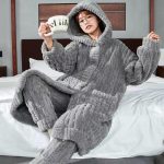 Koraalfluweel Pyjama Set voor Dames Zoete en Leuke Lange Pyjama Set Winter Huiskleding Pyjama met Capuchon Pyjama kopen vanaf een prijs van 23 | Joom