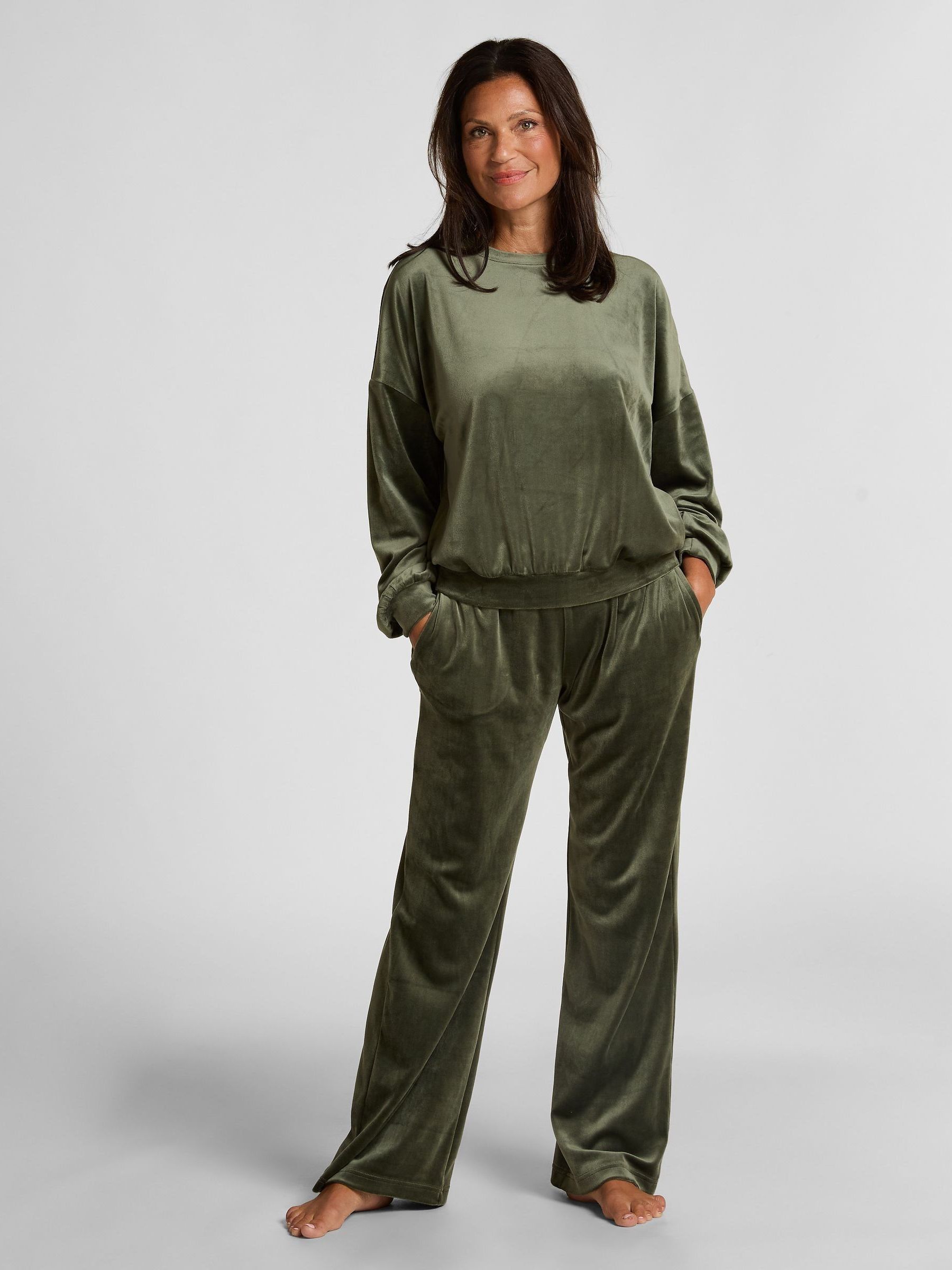 hunkemoller-pyjama-dames-963ldl.jpg Kopen Groen Hunkemoller Velvet Pyjamas Set van Next Nederland - Afbeelding 1