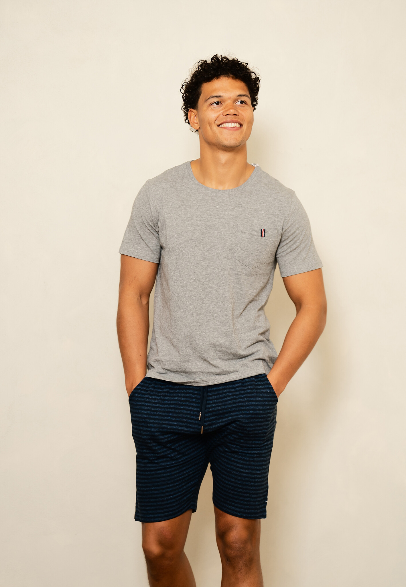 korte-pyjama-heren-108dyr-1.jpg Phil & Co Phil & Co Essential Shortama Heren Korte Pyjama Set Grijs/Blauw - Afbeelding 1