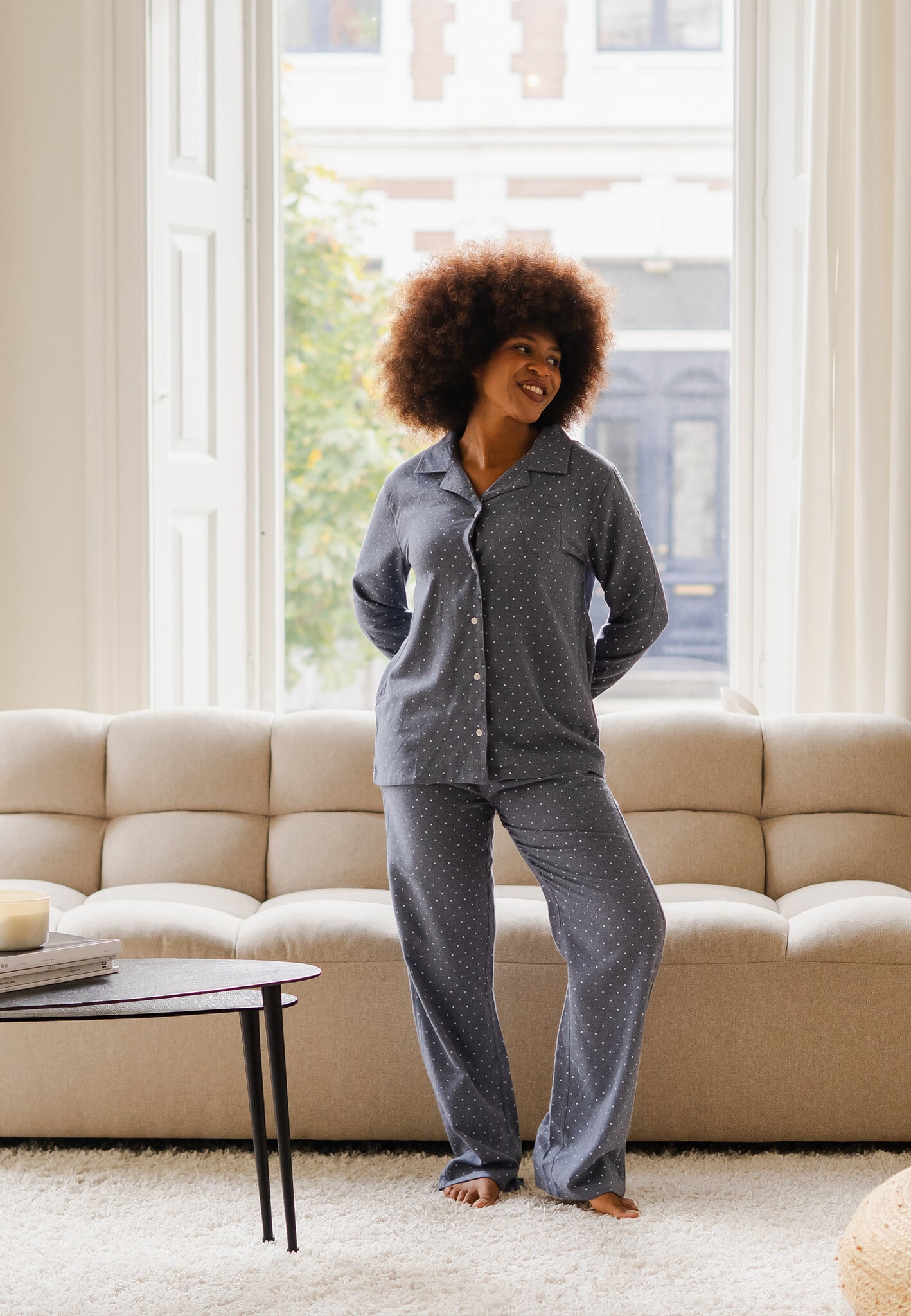 lange-pyjama-dames-660uxe-1.jpg By Louise By Louise Dames Pyjama Set Flanel Lang Met Knoopsluiting Blauw Gestipt - Afbeelding 1