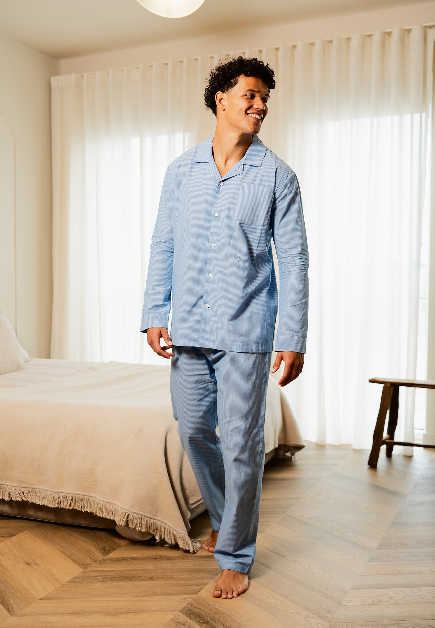 ouderwetse-heren-pyjama-295jnc-1.jpg Phil & Co Phil & Co Heren Pyjama Set Lang Geweven Katoen Lichtblauw Gestreept - Afbeelding 1