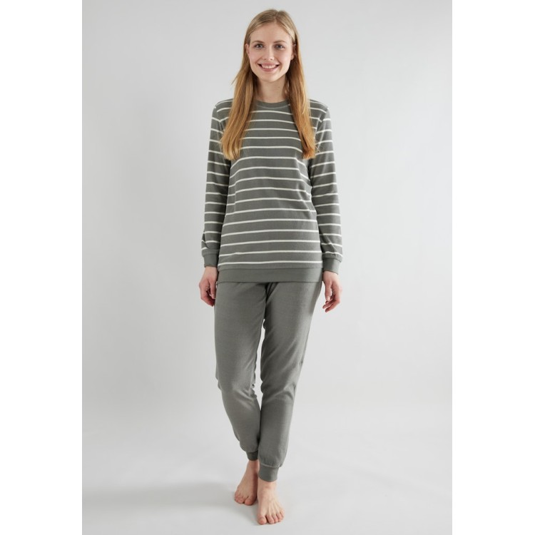 pyjama-badstof-267vcz-1.jpg Gotzburg dames badstof pyjama groen 240172 322 | Textielhuis - Afbeelding 1