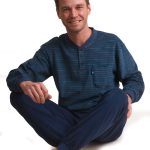 Heren pyjama badstof Outfitter 431727 S t/m XXL groen en blauw De Arend Groothandel in kleding ondermode en nachtmode