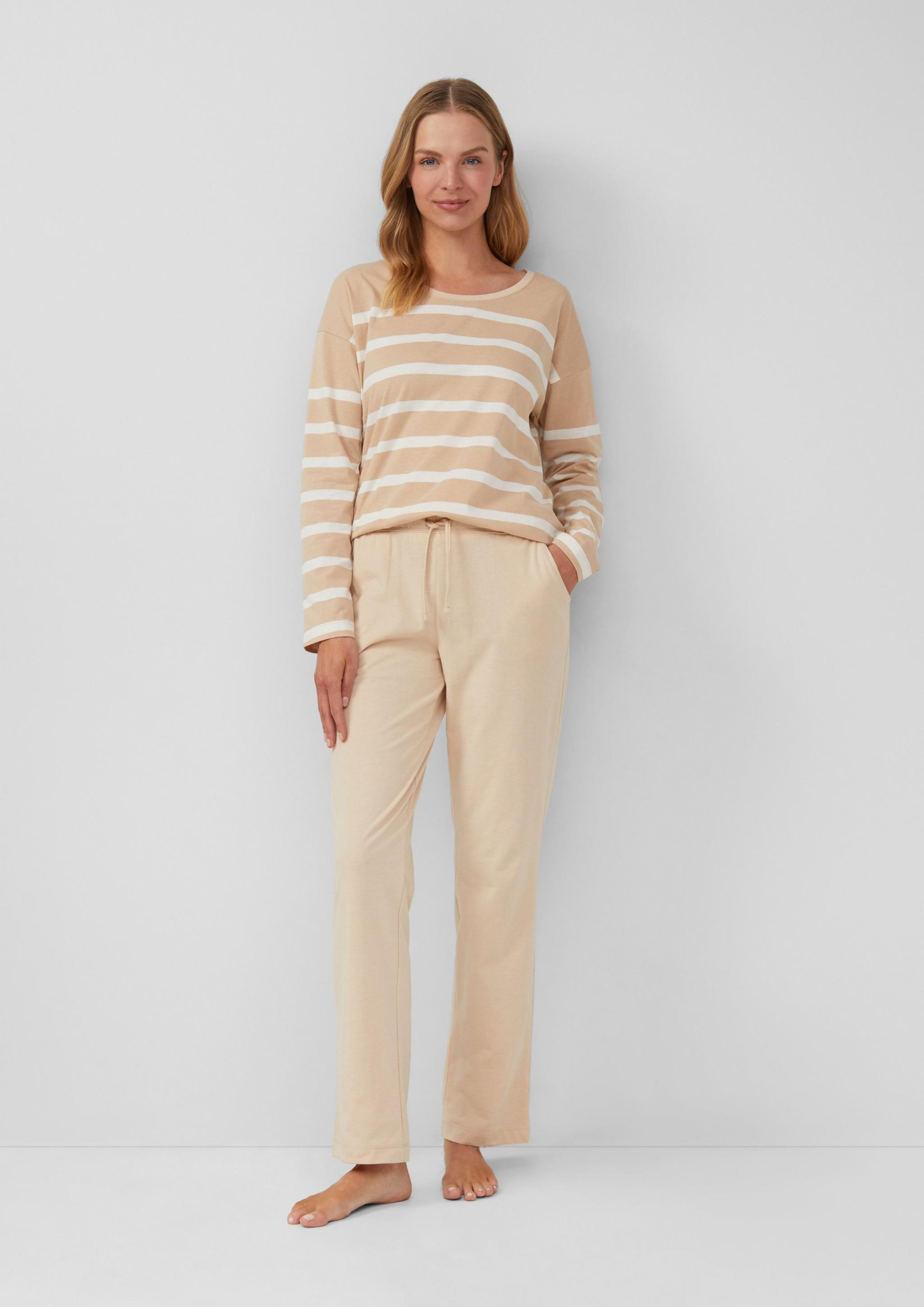 pyjama-beige-161dzs-1.jpg s.Oliver Pyjama van katoenmix met gestreept detail Beige - Afbeelding 1