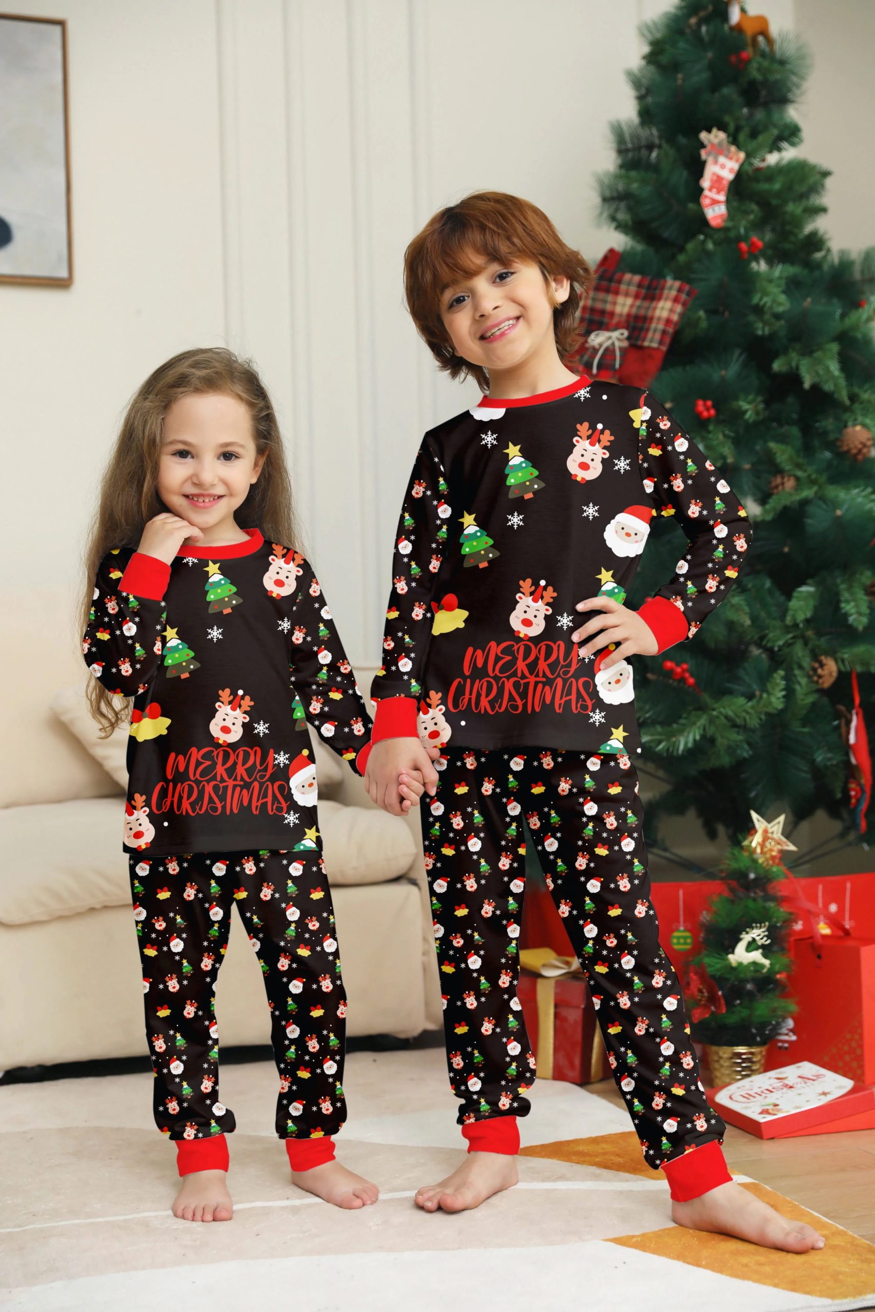 pyjama-kerst-364gfj-1.jpg Mini Fashion™ Voor Gezin + Huisdier Kerst Pyjama – Mijn Hummeltje - Afbeelding 1