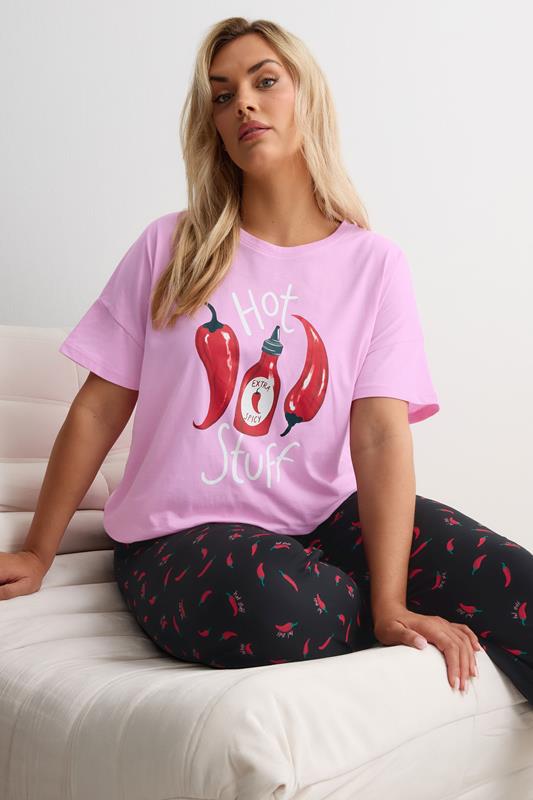 roze-pyjama-029ght-1.jpg YOURS Grote Maten Roze Hot Stuff Gestreepte Pyjama Set Met Wijde Pijpen | Yours Clothing - Afbeelding 1