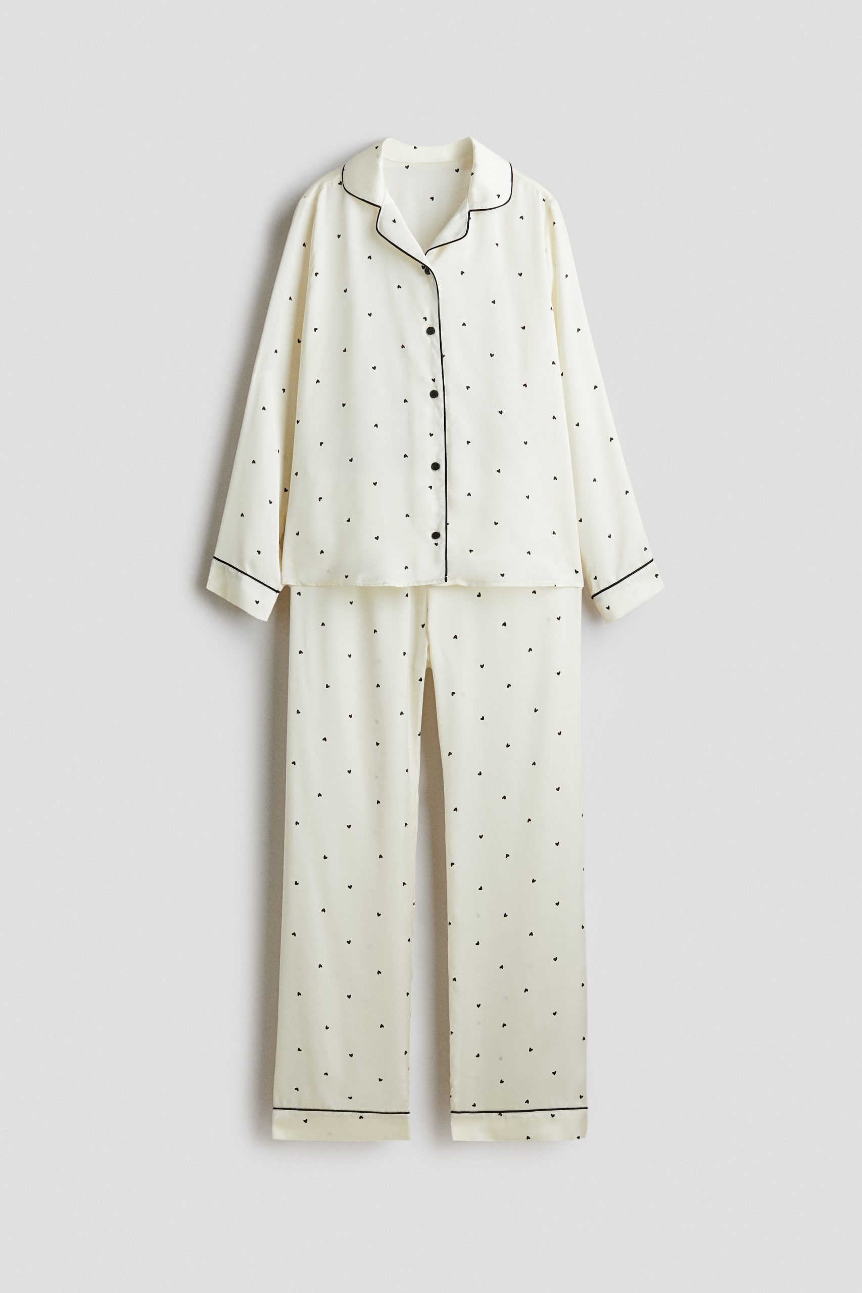 satijnen-pyjama-hema-343exe-1.jpg Satijnen pyjama Roomwit/hartjes KINDEREN | H&M NL - Afbeelding 1