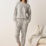 Pyjama's in grotere lengtematen voor dames online | Zalando